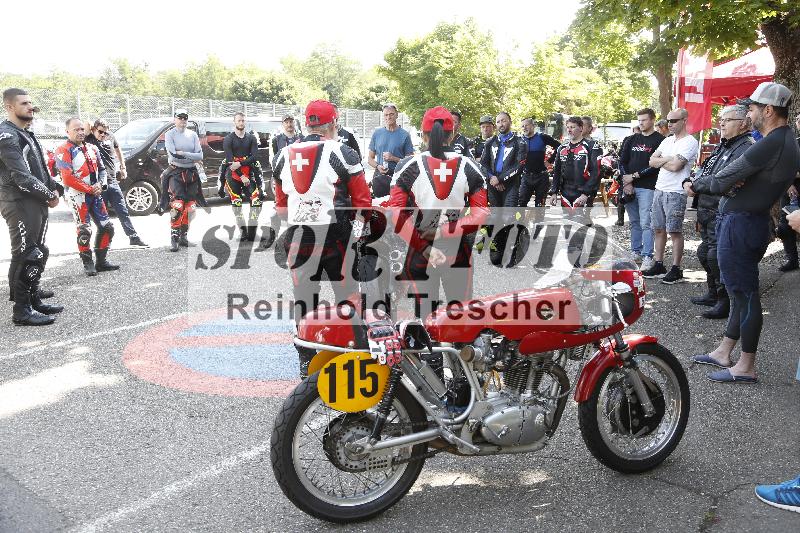Archiv-2025/27 12.06.2025 Ducati Schweiz Trackday Warmup  ADR/Impressionen
